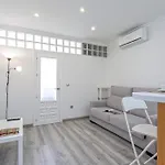Sunstay Lovely Loft Апартаменты Фуэнхирола